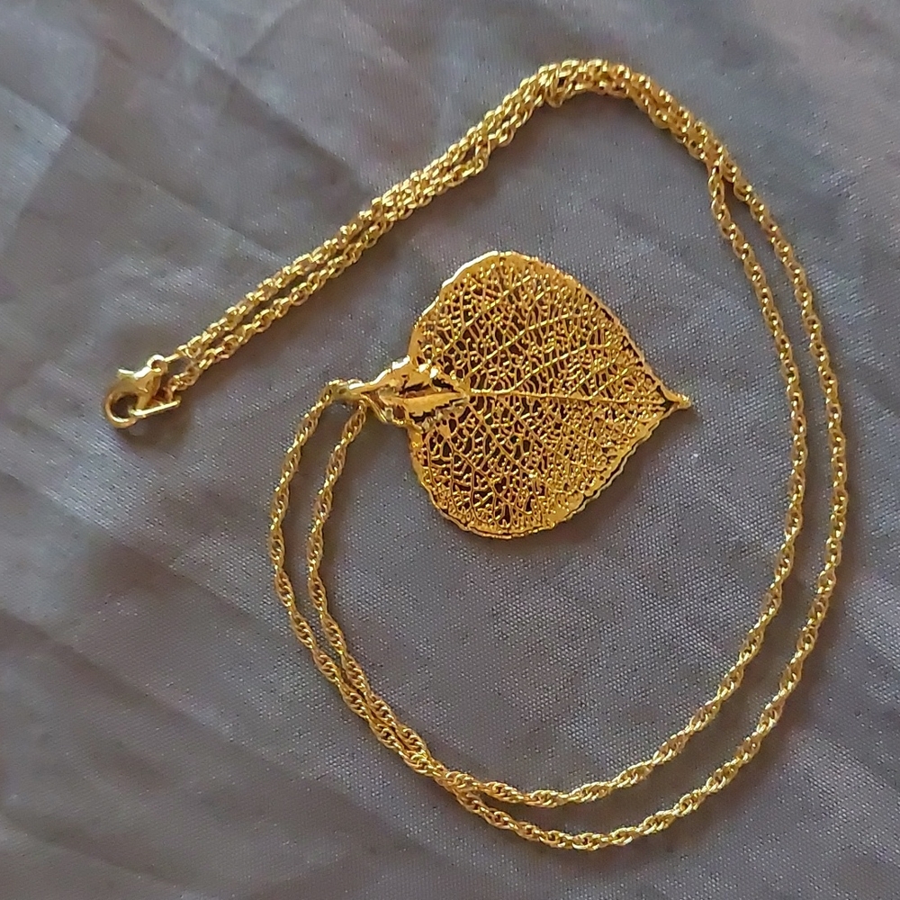 Real Leaf Dipped Necklace Gold Tone - image 3
